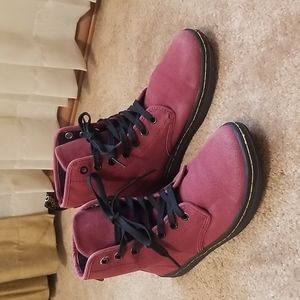 Dr. Martens Shoreditch Boots